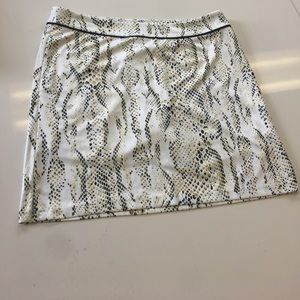 Nwt women's golf skirt sz L Greg Norman